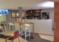 Kyriad Montpellier Est - Lunel - bar