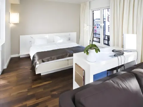 Thon Hotel Gyldenløve Hotels near The Vigeland Park