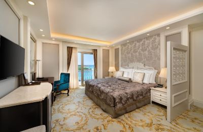 Other Les Ambassadeurs Hotel & Casino Photo