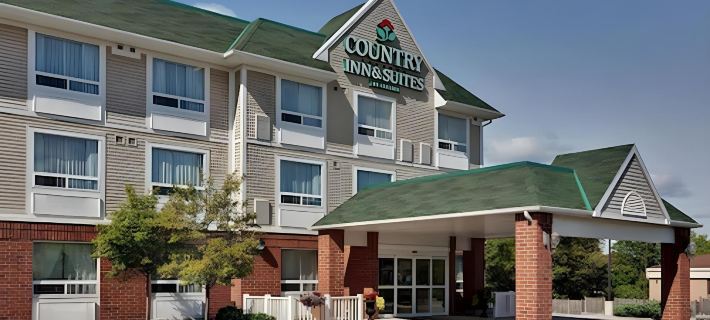 Staywell Inn & Suites Ξενοδοχεία στην πόλη Middlesex County