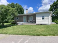 Tranquil 3-bedroom house in Lenoir City.