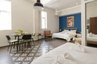 The Printhouse Boutique Studio 5 by Sea N' Rent - Apartments