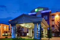 Holiday Inn Express & Suites Airdrie-Calgary North