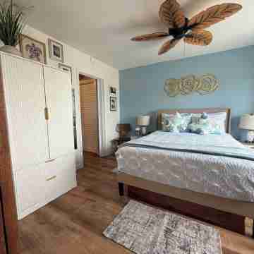 Kailua-Kona Ocean View Condo Rooms