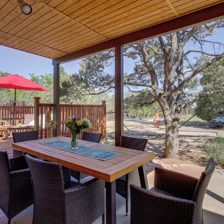 Adventurers Oasis - 3 Mi South of Dtwn Santa Fe!