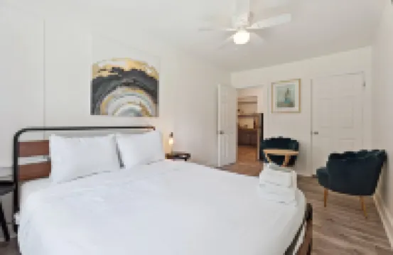 Cozy Studio with Kitchenette and Fast Wi-Fi - Inviting Arts District Haven