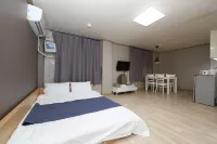 Boryeong Renaissance Pension Stay Hotels in Boryeong-si