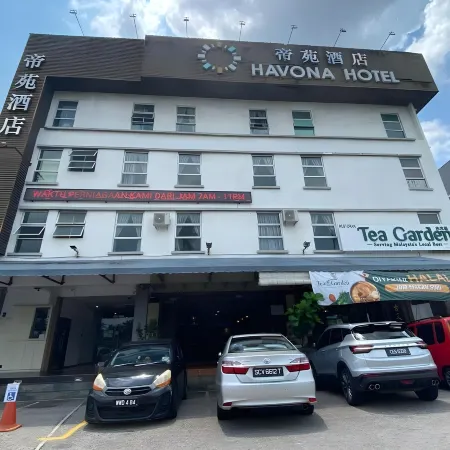 Havona Hotel @ Taman Tropika Kulai - Self Check-In Отели рядом с достопримечательностью «Аутлет-центр Johor Premium Outlets»