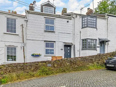 Farleigh Cottage ルー周辺のホテル