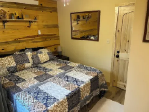 Mountain Peaks Inn, SILVER PEAK SUITE, Downtown Hill City