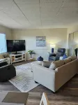 BEAUTIFUL IN TOWN! - 2 Bedroom 1 Bath on Rehoboth Ave.Walk to Beach and Shops!