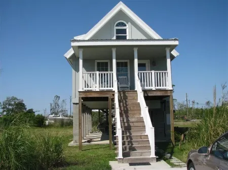 Peaceful Gulf Getaway - Close to Old Town Bay St Louis