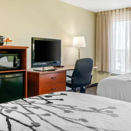 Sleep Inn & Suites Airport