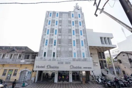 HOTEL BHABHA - Airport Shuttle