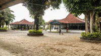 Royal Brongto Hotel Hotels in Kecamatan Mantrijeron
