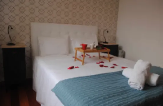 Vila Rosa - Casa renovada com vista para o mar