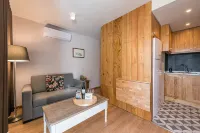 GuestReady - Crayon Walls 3rd
