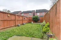 Entire Home With Private Parking Hotels in Middleton