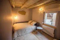 La Grange de Sophie - Poutres Apparentes et Jardinet Hotels in Berstett