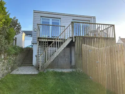 Flat in Port Isaac - seaview & parking ポート・アイザック周辺のホテル