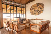 Acacia Wilderness Mweya