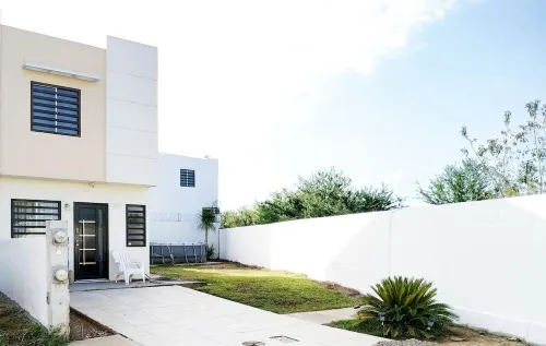 F) Casa Para 3 en Coto Privado en Valle Alto Verde