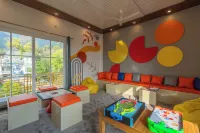 The Social Stays Bir - familiaux