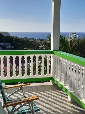 Upstairs 2 Bedroom Hotels in Castries