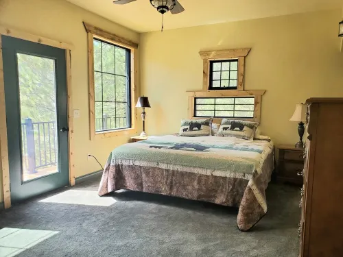 Higgins Mountain Retreat - 10 minutes from Downtown Spearfish! 노스 로렌스 호텔