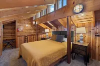 10A Chalet Village, Brian Head - Cozy Cabin Condo, Walk to Lift, Mountain Views.