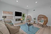 Private Pool and Sunny Patio Retreat - Chic Spacious Oasis