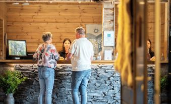 Wilderness Hotel Muotka & Igloos