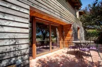 Magnifique Maison Écologique au Cœur du Périgord Pourpre Hotels in Monestier