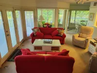 Wonderful Oasis in Kingston Plantation, near the Embassy and Hilton. - Villas