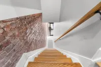 Luxurious Retreat! Near SI Stadium & PATH-Easy NYC Access-Walk to Shops & Dining Hotels in Harrison