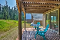 Remote Elk City Escape w/ Decks & Mtn Views! - parking