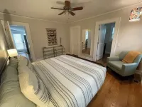 1920s Bungalow with private garden, close to downtown Hotels in Sans Souci