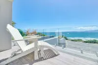 Luxury villa with ocean views in De Kelders Hotel a De Kelders