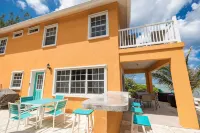 Charming 3-bedroom villa with 2 King size beds on Beautiful North Side