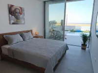 Unic 4 bedrooms beach villa Big private pool Juccuzy Barrel saunaSea view Bahçalar otelleri