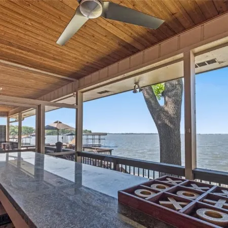 Cedar Creek Serentity Shores Lake house Отели в г. Тул