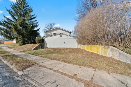 Easy Self Check-in 4BR Escape • Prime Walkable Location • Dining & Shops Nearby