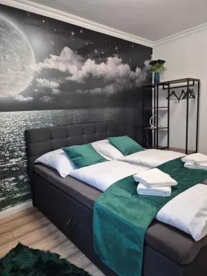 Luxury suite Style and comfort TV-75 inch Large balcony Tenderingssee nearby Hotels in Dinslaken