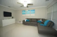 Modern Spacious Beach Villa 1 Pompano Beach