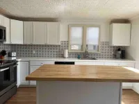 New Reno! Downtown Winooski-Parking. Pet friendly! Hotels in Winooski