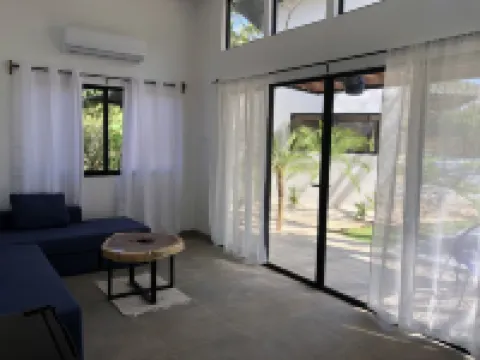 Honeymoon apt with mini fridge and pool view