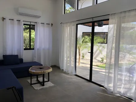 Honeymoon apt with mini fridge and pool view