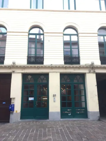 In the very heart of the Historic Center, beautiful residence.