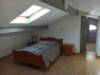 Magnificent villa with swimming pool and mountain view