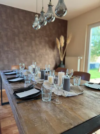 Family vacation home in the green Eifel near Nürburgring with garden and pool Отели в г. Кемпених